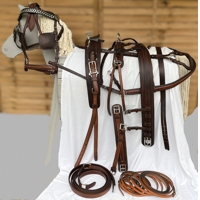 Tažný poprsní postroj na koně kožený